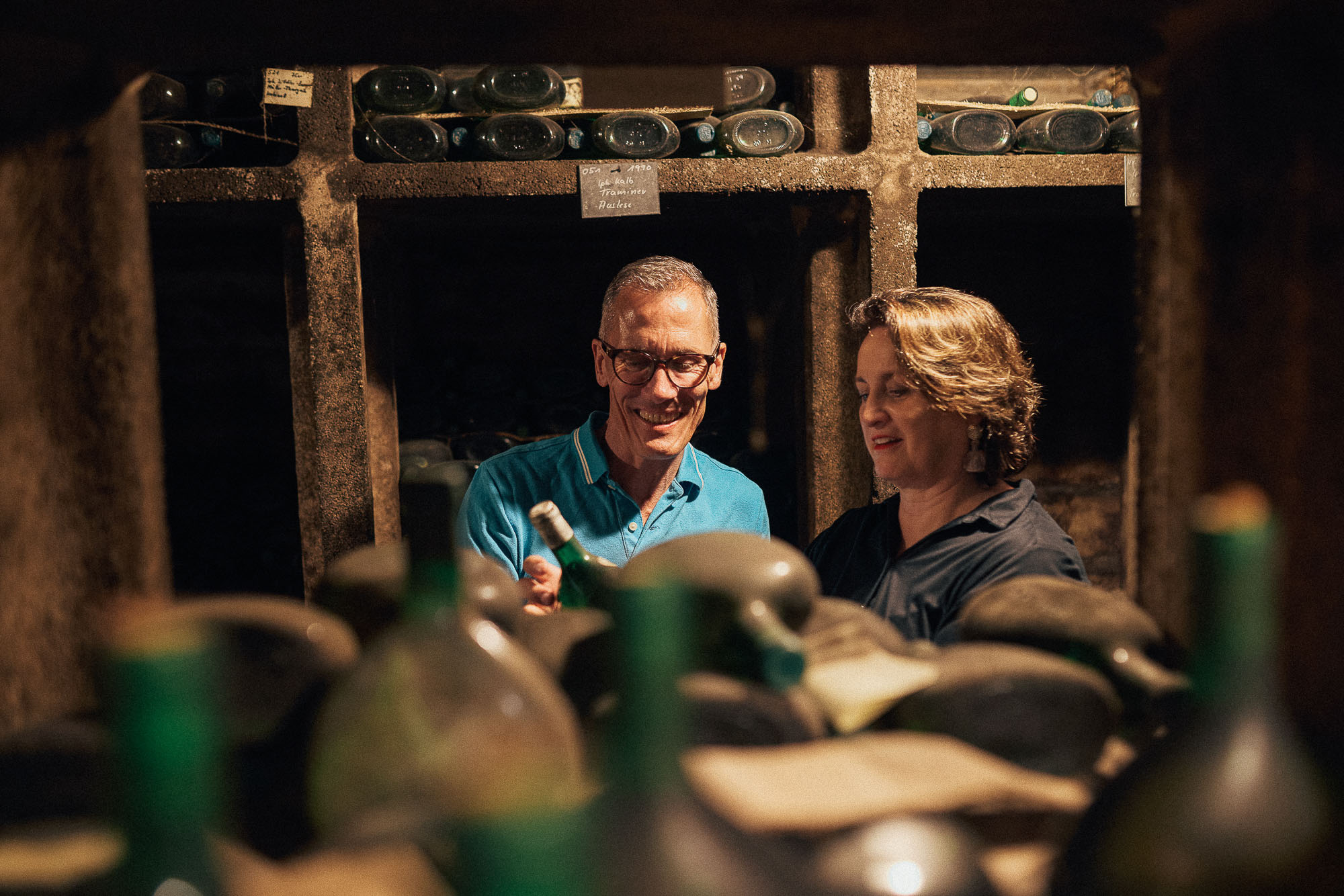 Weinprobe im Fasskeller